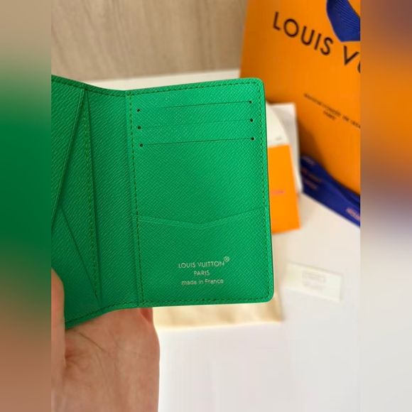 Louis Vuitton Pocket Organizer - Picture 5 of 8